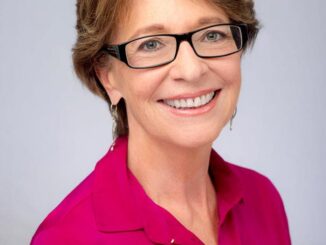 Elizabeth Palmer image