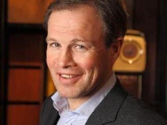 Tom Bradby image
