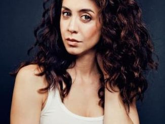 Mozhan Marnò's image