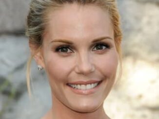 Leslie Bibb"s image