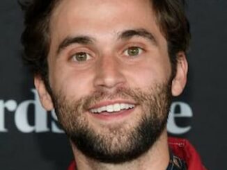 Jake Borelli's image