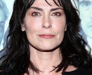 Michelle Forbes Image