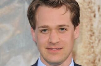 T. R. Knight's image