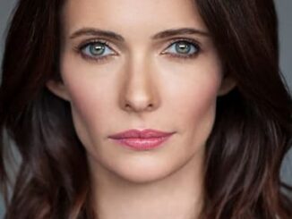 Elizabeth Tulloch's image